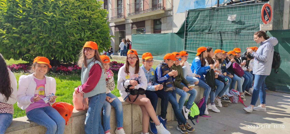 Colegio El Pinar tweet media