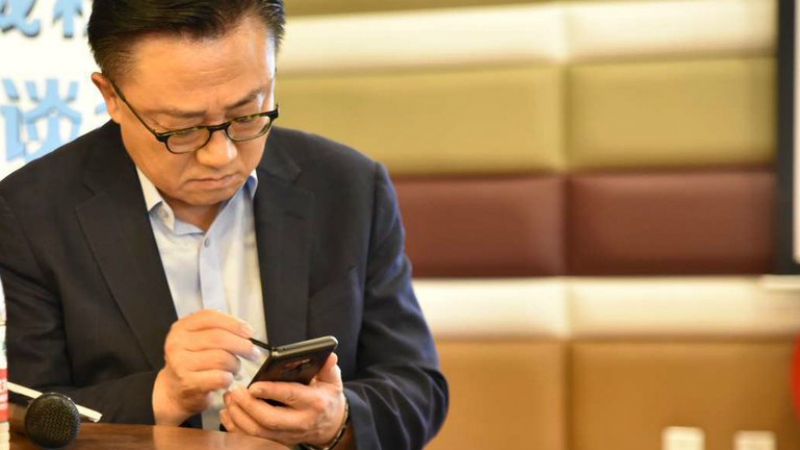 Samsung Galaxy Note 9 Gets Cameo Appearance in.... #beautyexpert #beautyhacks #healthbeauty bit.ly/2MoHVYw