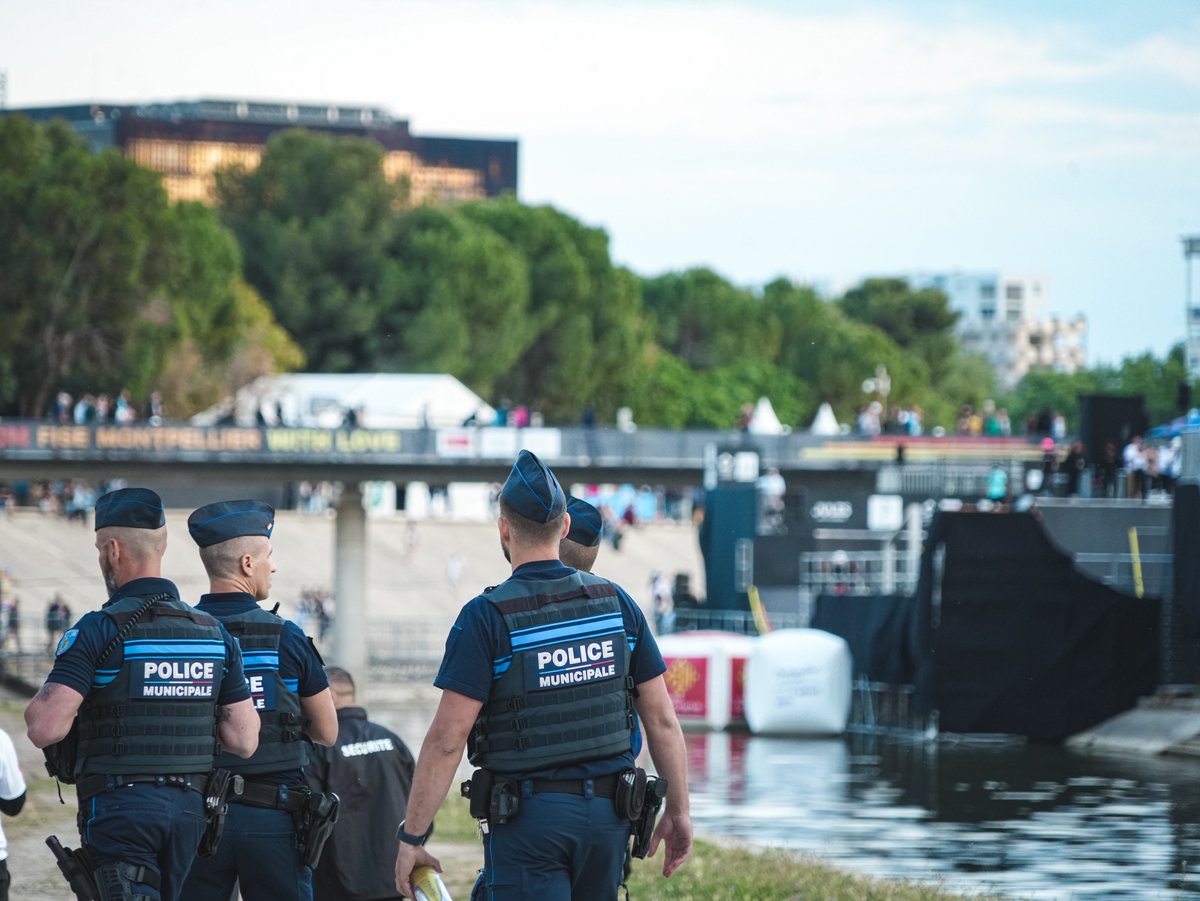PMMontpellier's tweet image. ⏰ Tous les soirs du #Fise2023 
🔒Le @fiseworld ferme ses portes dès 20H30

🚔 Pour garantir la sécurité de l&apos;évacuation, les agents @PMMontpellier invitent les spectateurs à quitter les lieux en toute quiétude et sans aucun risque
Avec les agents de sécurité @GROUPENICOLLIN