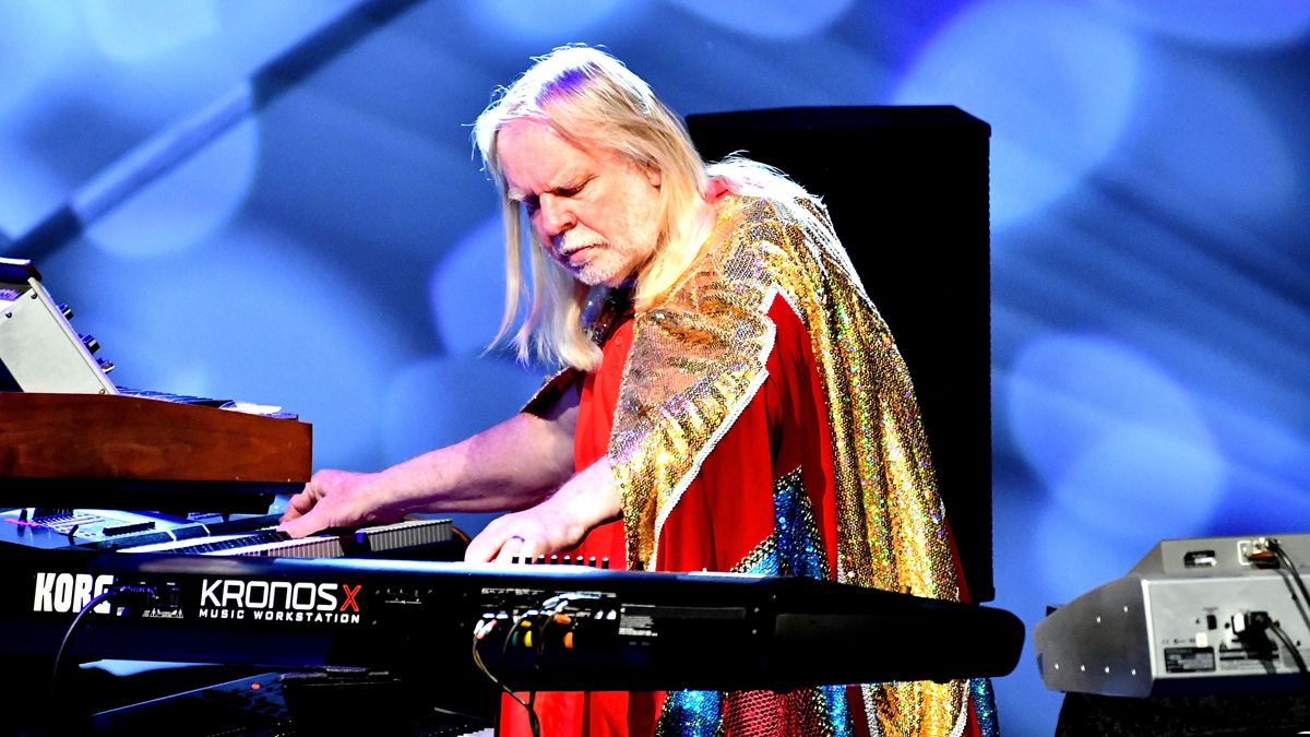 Happy 74th Birthday to the legendary keyboardist, solo artist and former member of #Yes #RickWakeman 🎉