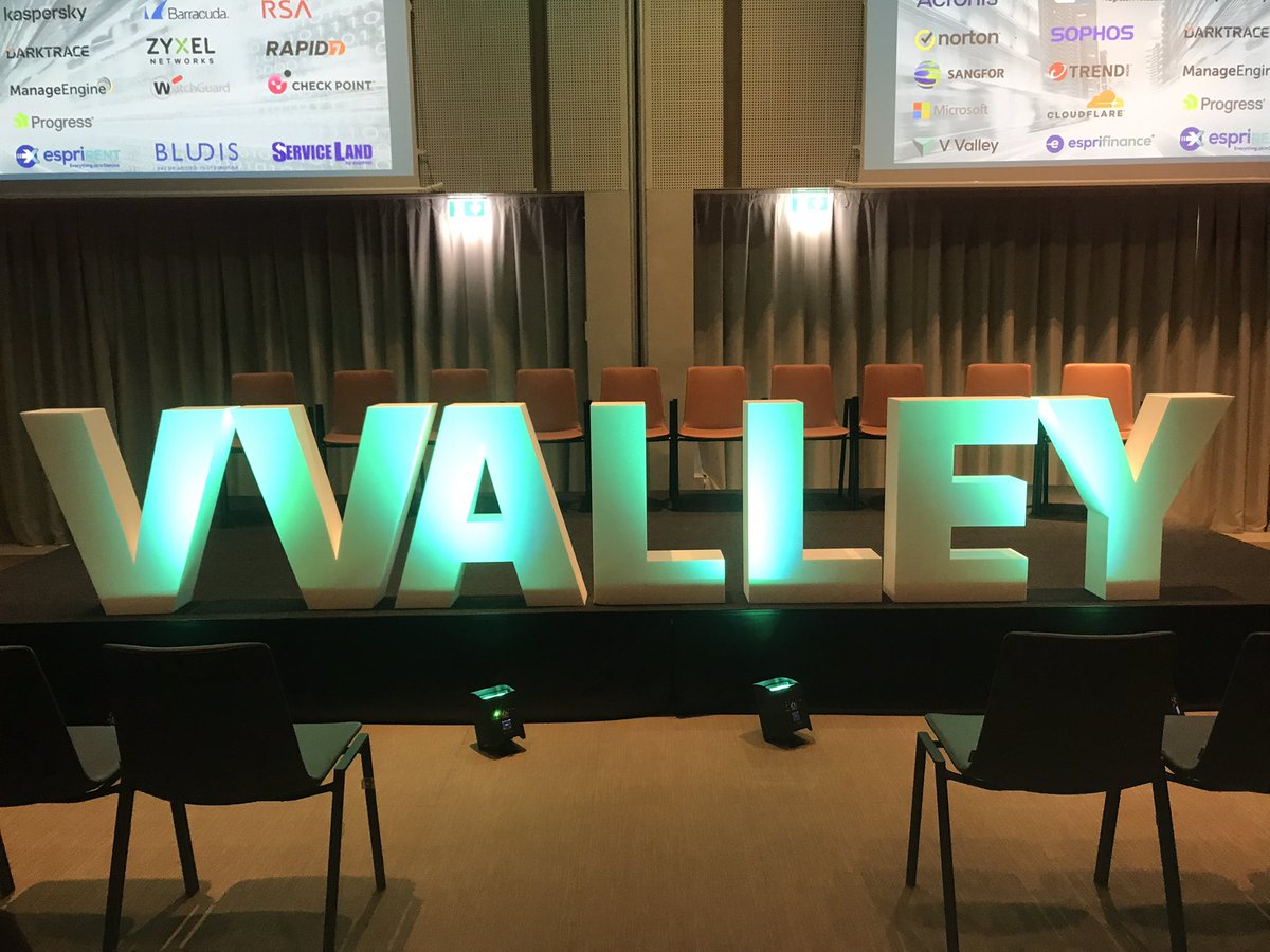 #SecurityRoad Interessante giornata di relazione e approfondimenti all'insegna della #sicurezzaIit. Il lavoro di squadra fa la differenza