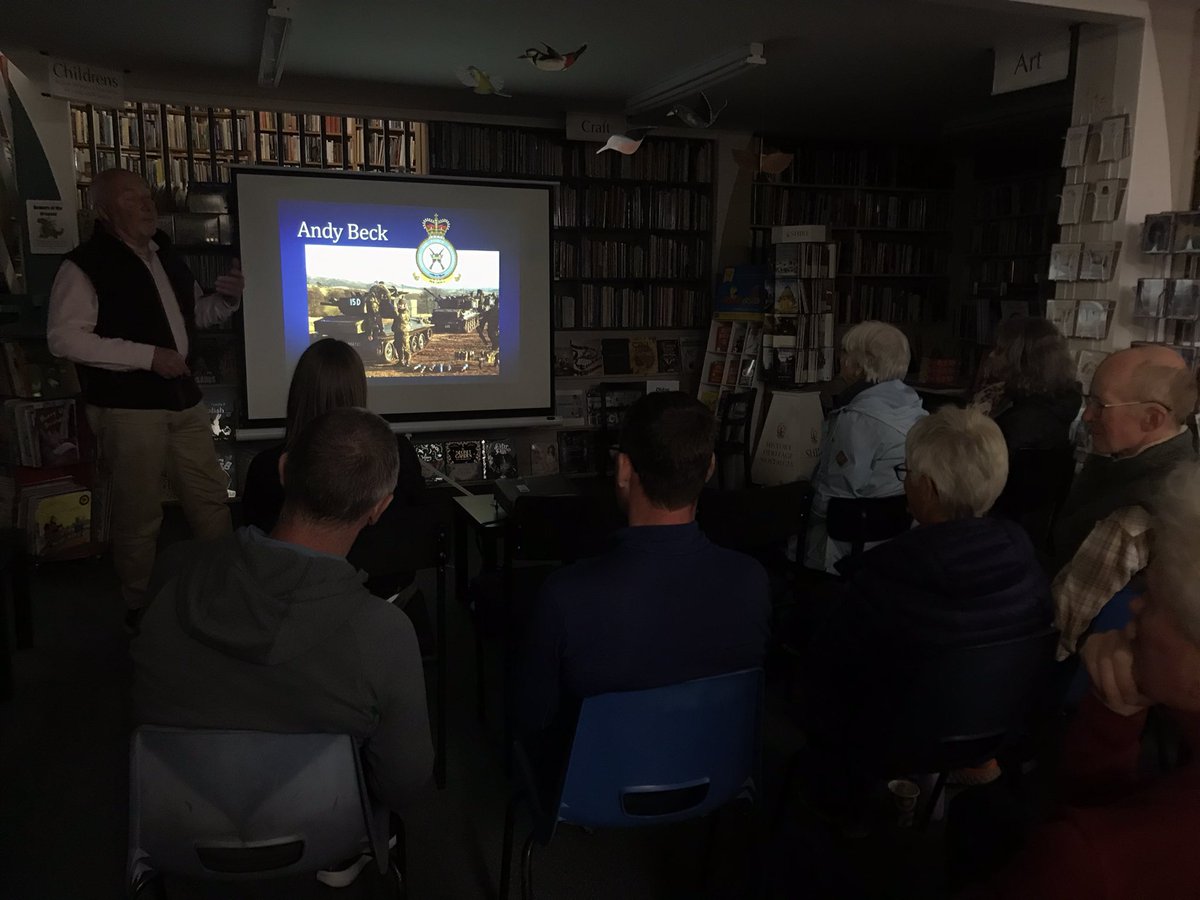 westwood_books's tweet image. What a delightful evening we had with @ImagesBeck Fascinating to hear how he came to create his beautiful book The Wainwrights in Colour. Now I just need to remember to take better photos 🙈Thanks so much to all who came along.