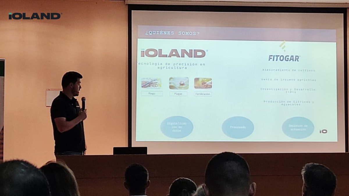 Ioland_es's tweet photo. Finalizada la jornada sobre la "Digitalización en la Agricultura" en el @IfapaJunta, nuestro compañero Luis nos ha dado unos consejos para entender por qué es importante el conocimiento en la tecnología de precisión en la agricultura.
#Ioland #Fitogar #agrotech #digitalización https://t.co/OWW0NCUCbc