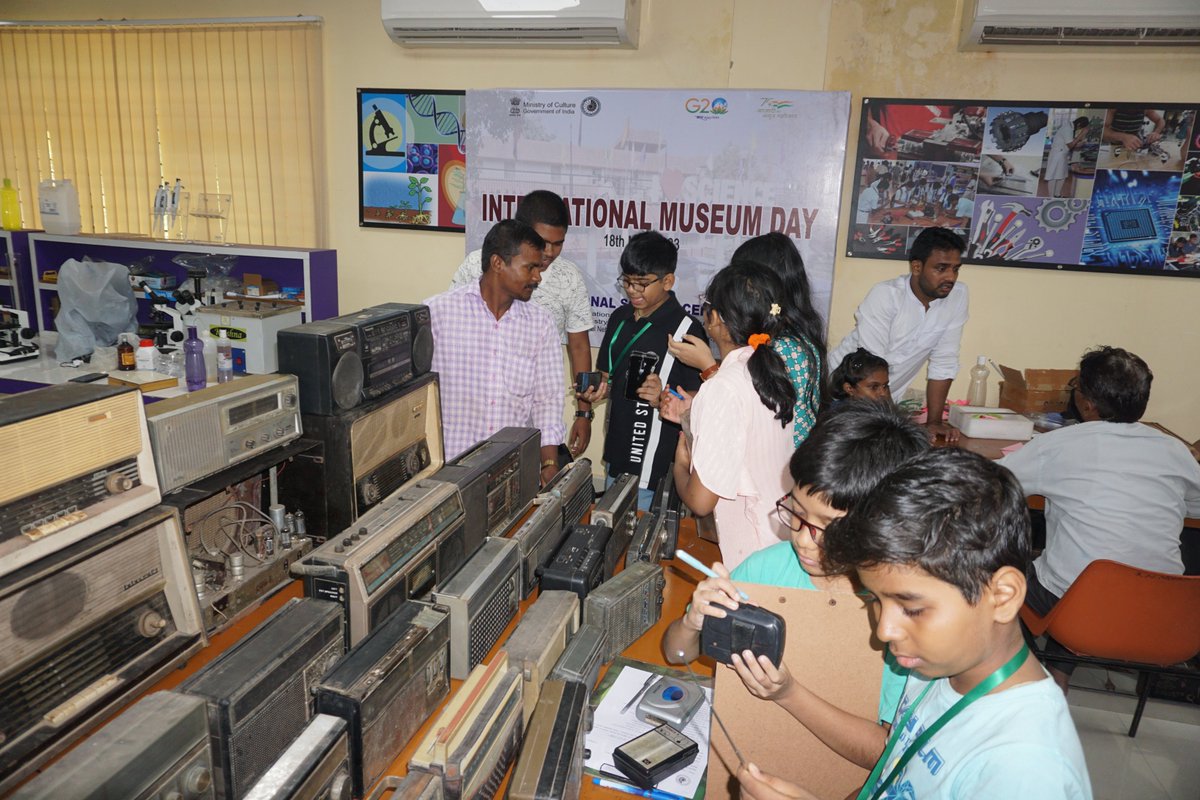 RSCBhubaneswar's tweet image. #InternationalMuseumDay2023 was celebrated on 18.05.2023 at @RSCBhubaneswar a unit of @ncsmgoi. #DisplayOnVintageCollection, #PopularLecture &amp;amp; #ExhibitHuntQuizContest programs were conducted to earmark the occasion. Here are some glimpses of the event: