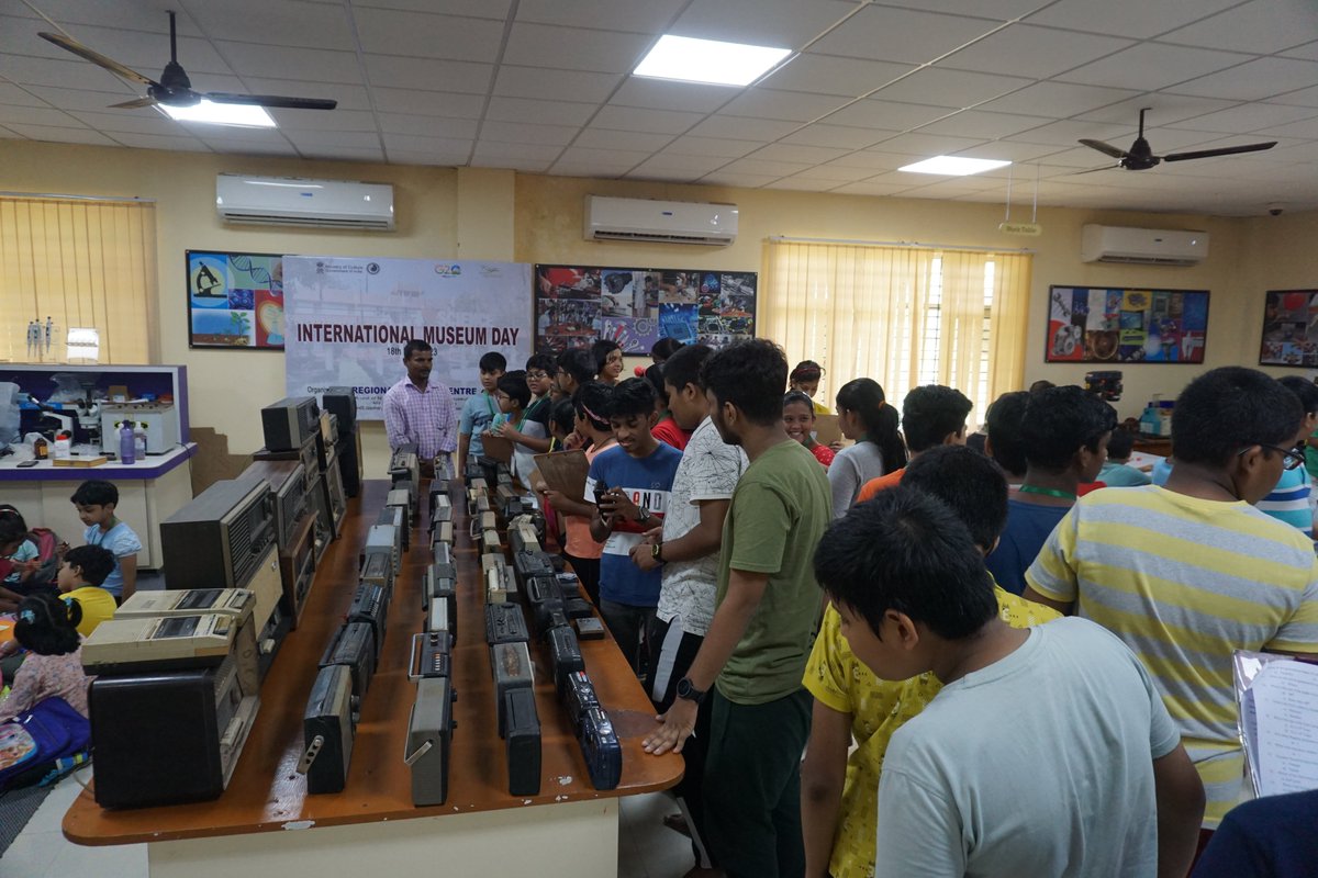 RSCBhubaneswar's tweet image. #InternationalMuseumDay2023 was celebrated on 18.05.2023 at @RSCBhubaneswar a unit of @ncsmgoi. #DisplayOnVintageCollection, #PopularLecture &amp;amp; #ExhibitHuntQuizContest programs were conducted to earmark the occasion. Here are some glimpses of the event:
