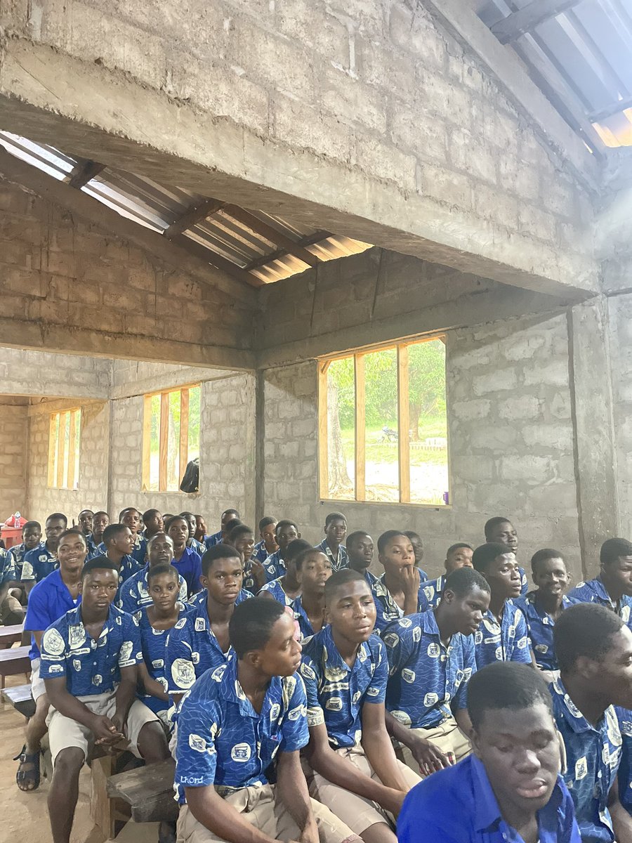 350GROC's tweet photo. https://t.co/tJGvalnsAz

Join us live on facebook now using the link above.

#RenewableEnergy 
#RE4Schools

@350Africa 
@350 https://t.co/7IpU3vRLbO