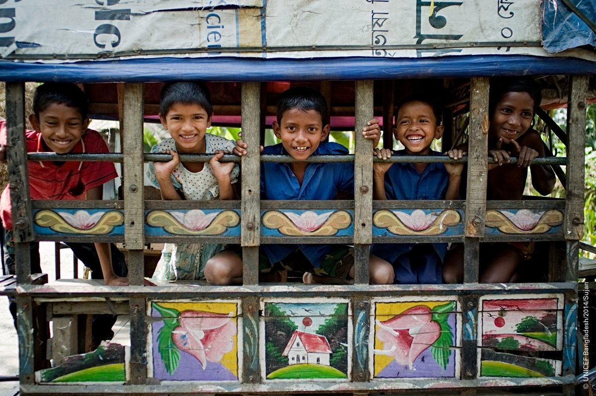 UNICEFBD's tweet photo. Did you know, for every 10% increase in life expectancy, economies can expect a boost of 0.3 to 0.4% in annual growth?
By improving health & reducing the economic cost of illness, Universal Health Coverage boosts the economy & contributes towards a better future #ForEeveryChild. https://t.co/7LKfriXhvW