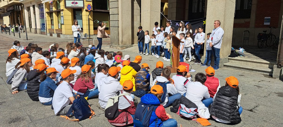 Colegio El Pinar tweet media