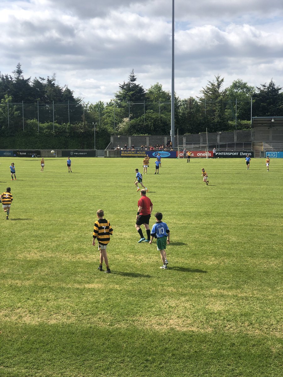 Off to a winning start in Parnell Park thanks to a point from Will and a goal from Kevin! 
DPETNS 1-1
Mearnogs 0-1
