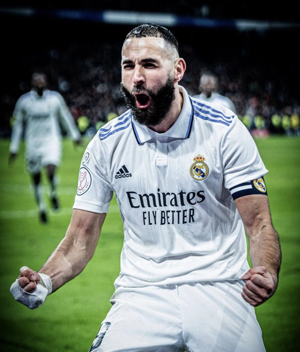 theMadridZone's tweet photo. 🚨💣 Real Madrid are now AWARE they must find a back-up to Karim Benzema. @marca #rmalive https://t.co/4PqBvpISXd