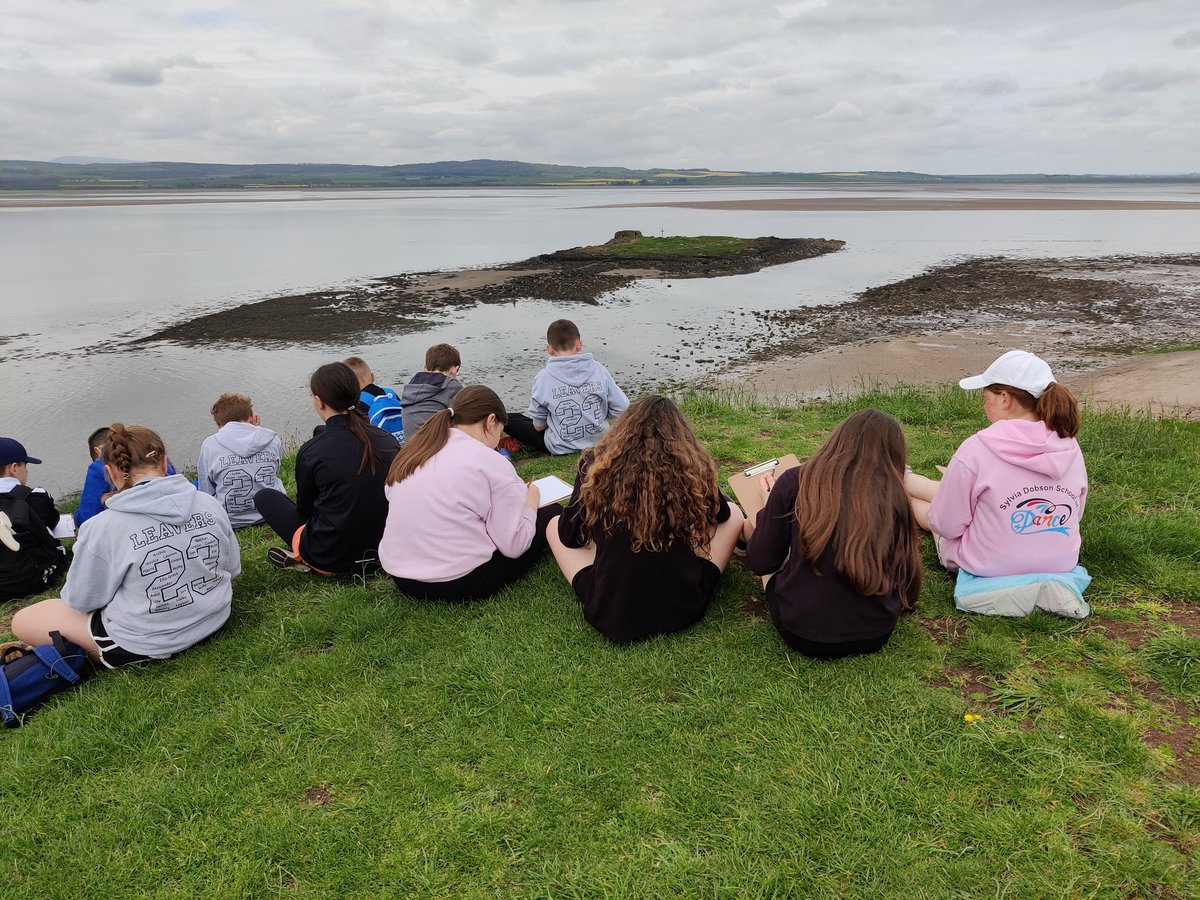 digisjb's tweet photo. It's now time for sketching on Holy Island with Year 6. #StJoesOnTour #StJoesLivingCurriculum @HTStJosephs @year6sjb https://t.co/ugqHqI3pRD
