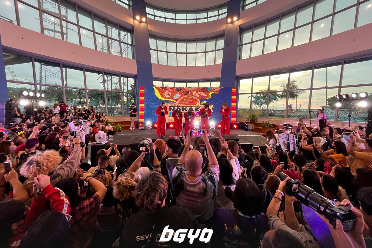 bgyo_ph's tweet image. #BGYO | Sobrang nakaka-good vibes at nakaka-overwhelm ang energy ninyo, SM MOA Music Hall! 😊 

Thank you so much @PhilippineStar for having us at #NakakaBazaar2023! It was such an amazing event featuring local products! Support local! 😊 @philstarlife