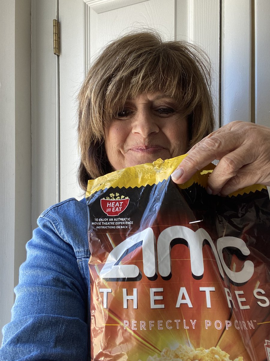 This Popcorn is so good !!! 
#AMCPerfectlyPopcorn 
#AMCAPES 
#AMCTheatres