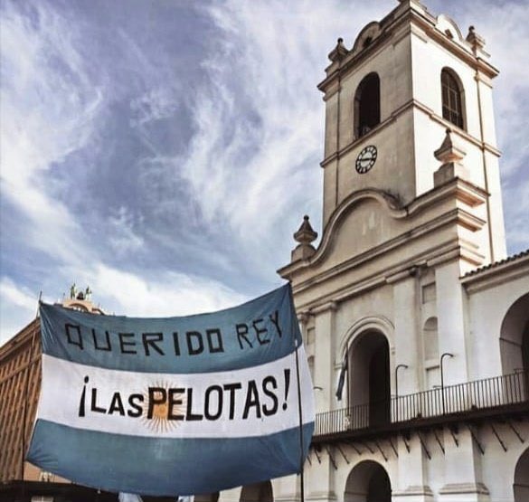 LMG731's tweet photo. #Patria #25deMayo #RevolucionDeMayo #Un25 #El25 #Nacion https://t.co/VMNmK00pck