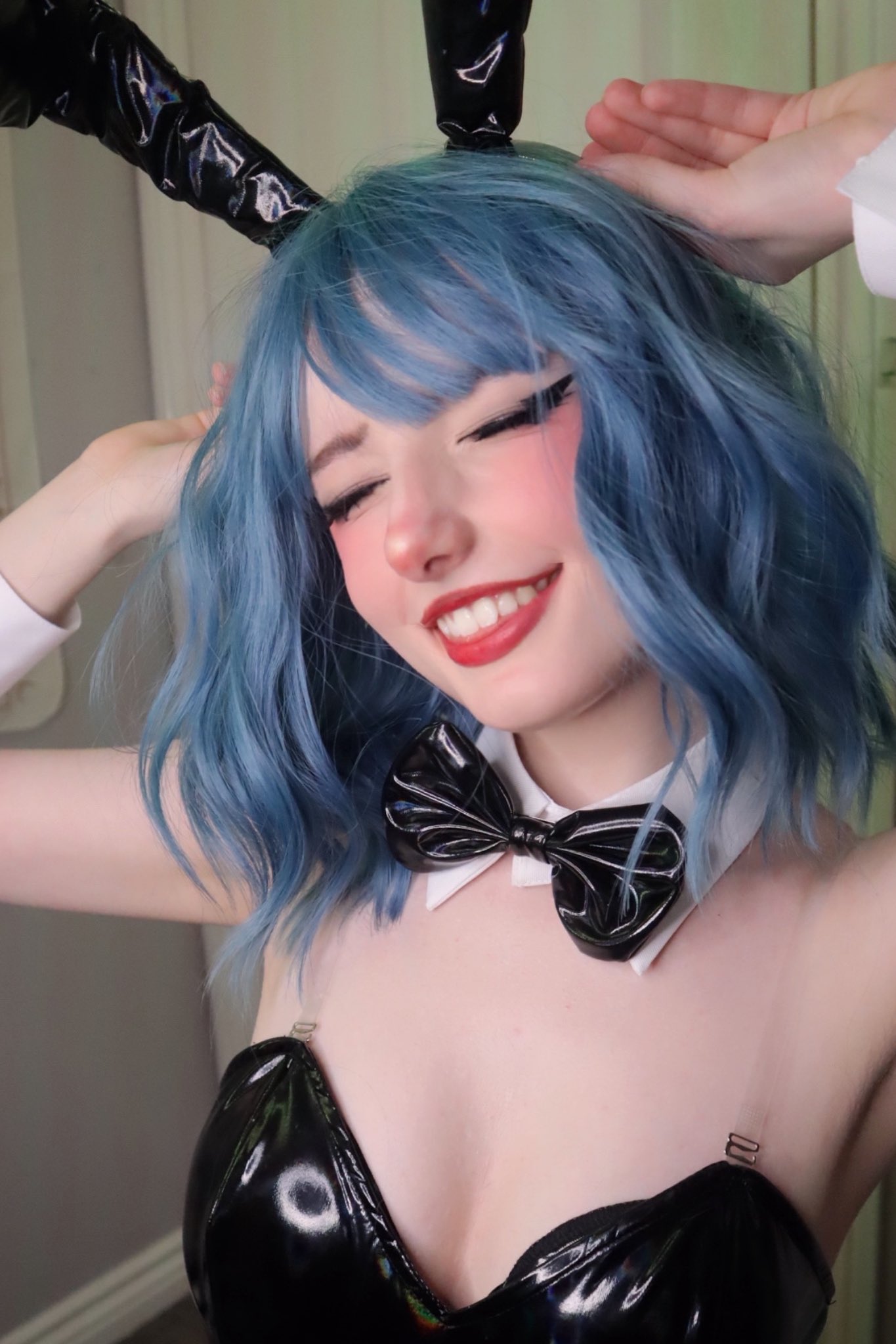 Ryn on X: what me?? noo… t.coctA3mwU0oP  X