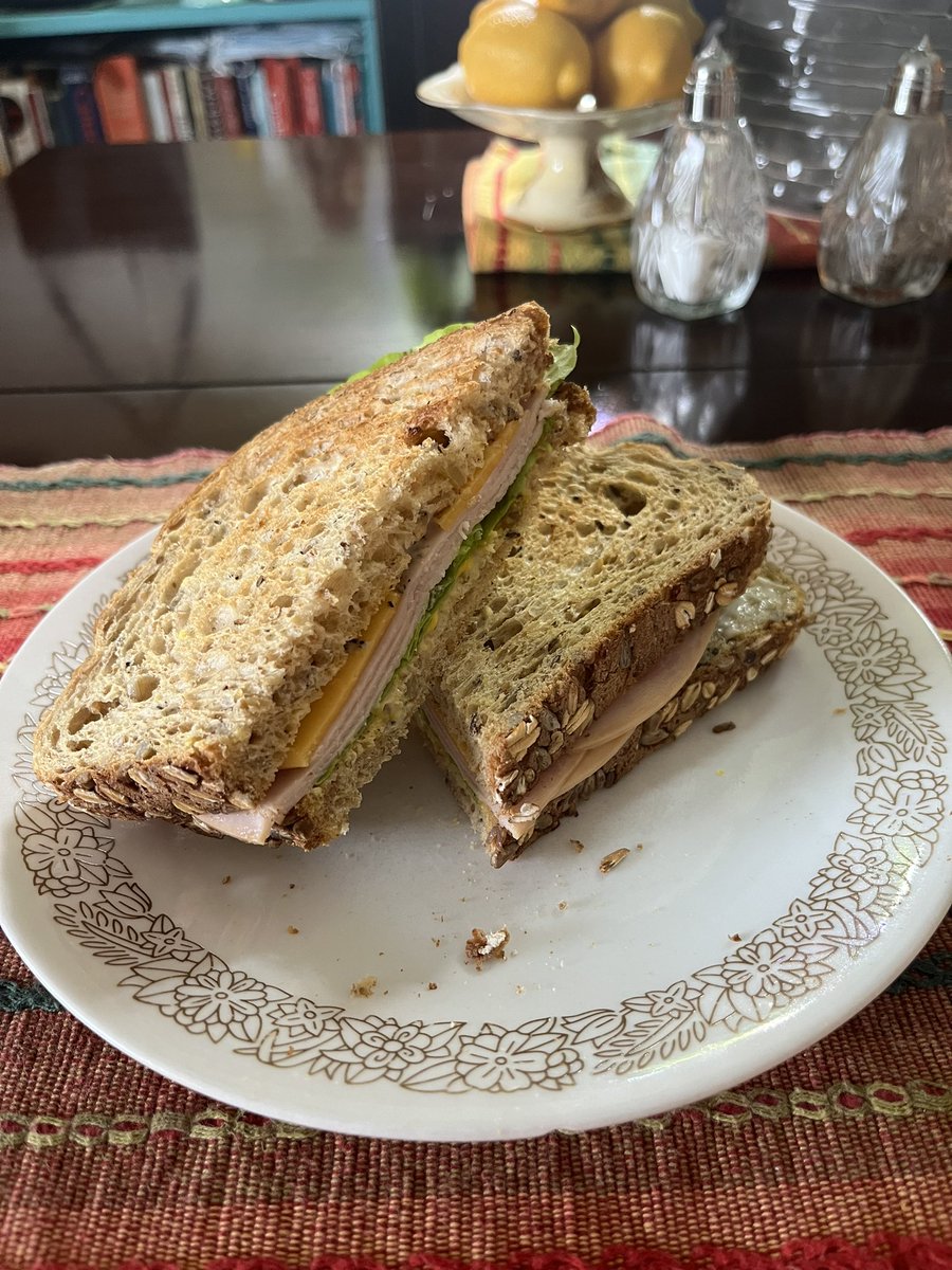 dawn_kimmy_nl's tweet photo. A sandwich with mustard is pretty good! I also bought the meat without the nitrates. Iβm gonna start buying back on with nitrates too! β€οΈπ₯ͺπ #supperbreak https://t.co/hieqVN5Zh0