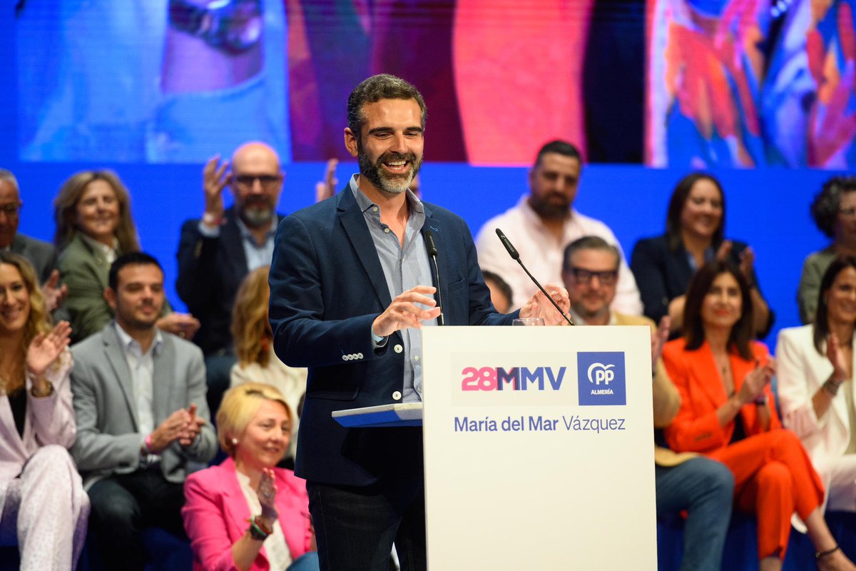 RamonFPM's tweet photo. Por Almería. Por todos los que vivimos y amamos esta ciudad. Por el presente y por el futuro.
¡Todos con @Mar_del_MarVaz! La mejor alcaldesa para la mejor ciudad del mundo.
#VotaPP #28M #28MMV #Almería https://t.co/EEb66fJOpb