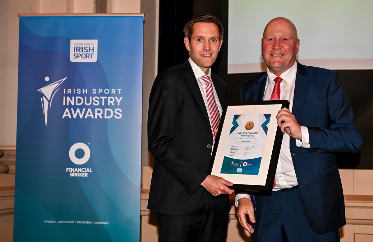 Our second award of the night is the ‘Best Use of Communications Platforms in Sport’ award which is sponsored by @HBVStudios And the winner is… @BballIrl for the development of 'In Game Digital Scoresheet-Swish All Hoops App'👏 #SportMatters #ISIA23