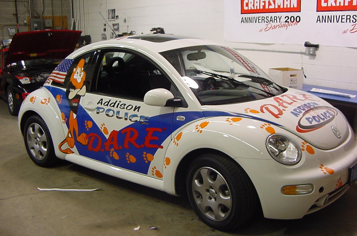 tnertz's tweet photo. Stumbled upon a gallery of old DARE Illinois police cars from this gallery from 2005: https://t.co/nkuZTm6fmu🧵
@AddisonPolice really liked @vw Beetles https://t.co/lEpHrp4e2S