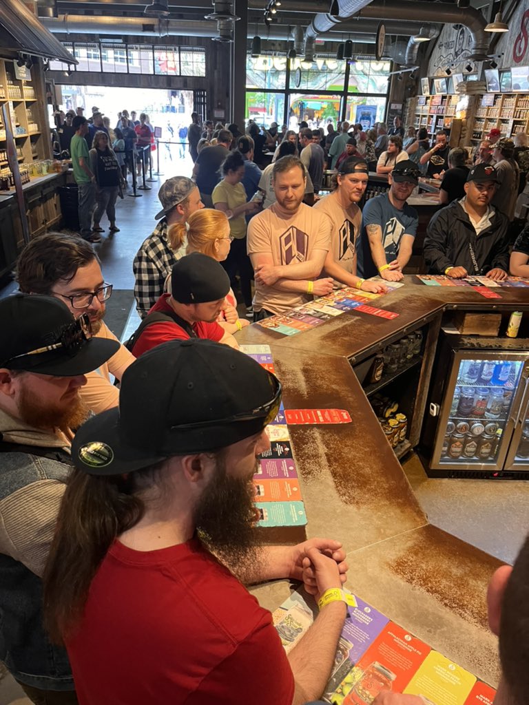 ClaireSkiesWX's tweet image. Mini photo dump from the @Club__AU  meet up. So sad this week is coming to an end but I had so much fun tasting moonshine, hiking, and spending time with my VRChat family of 4+ years ❤️