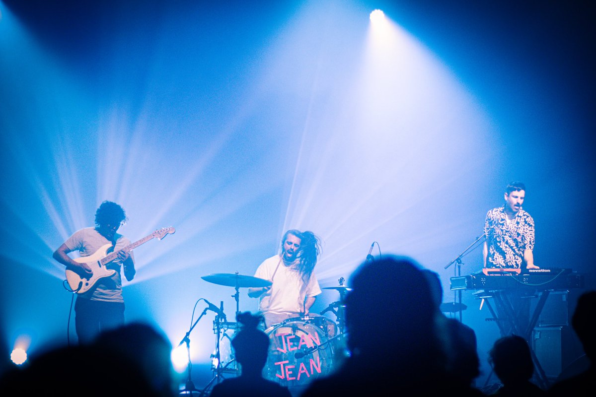 Jean Jean (@jeanjeanband) on Twitter photo Demain BORDEAUX <a href="/Krakatoa_33/">Krakatoa</a> avec <a href="/carpenter_brut/">Carpenter Brut</a> / Samedi PARIS <a href="/lamaroquinerie/">La Maroquinerie</a> <a href="/Tip_Stevens/">Tip Stevens</a> 🔥⚡️ Demain BORDEAUX <a href="/Krakatoa_33/">Krakatoa</a> avec <a href="/carpenter_brut/">Carpenter Brut</a> / Samedi PARIS <a href="/lamaroquinerie/">La Maroquinerie</a> <a href="/Tip_Stevens/">Tip Stevens</a> 🔥⚡️
