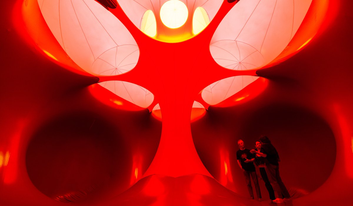 whitehillpete's tweet image. Architects of Air Luminaria 'Dodecalis' in Leek, Staffordshire as part of Outside's rural arts project #ArchitectsOfAir #LuminariuminLeek  @OUTSIDE_arts