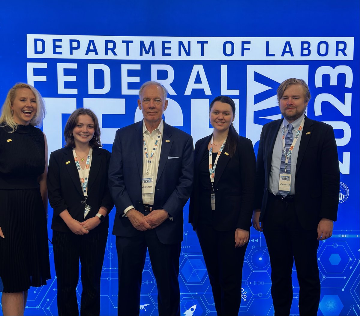 SusanDavisIntl's tweet photo. The SDI team was at this year's #FedTechDay2023, working with @BoozAllen, @ENERGY, @ciodotgov, and @USDOL to put on the event. An impressive display of the emerging #tech being used across the federal government. https://t.co/B1BuiJ46ie