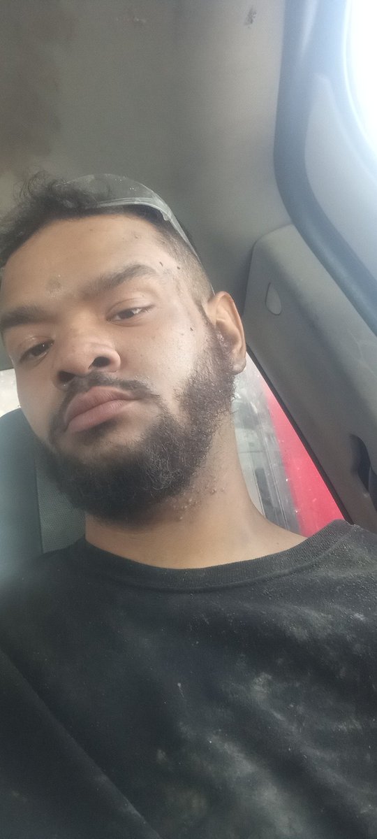 RequiemRedacted's tweet image. Last shift before I go to Chicago. 4 day break from work is niiiiiice 😩