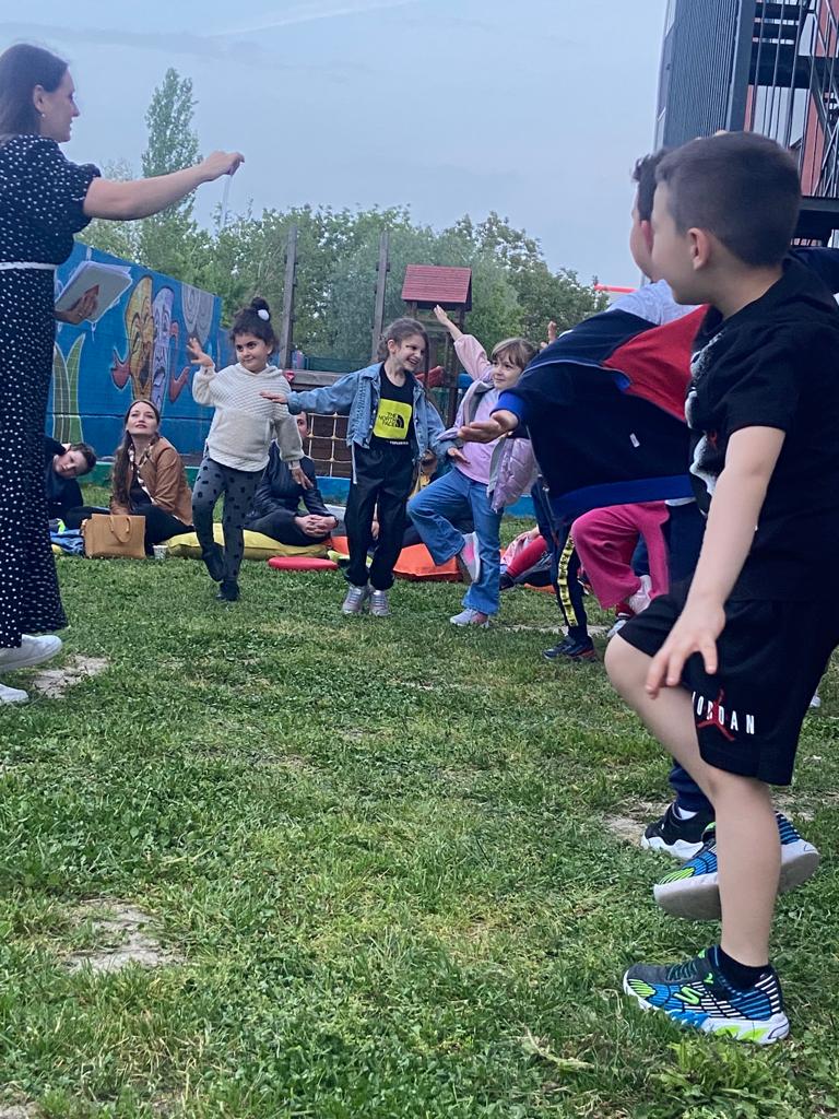 Türk dili ve edebiyatı öğretmenleri olarak anaokulu öğrencileri için düzenlenen “Masal Gecesi” etkinliğine yaratıcı drama ile katılım sağladık.