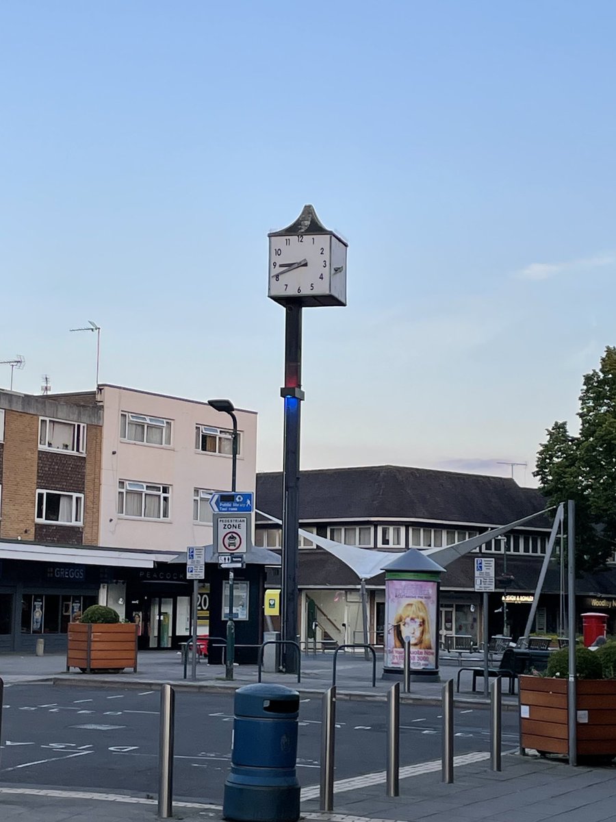 I mean why? #centreitup