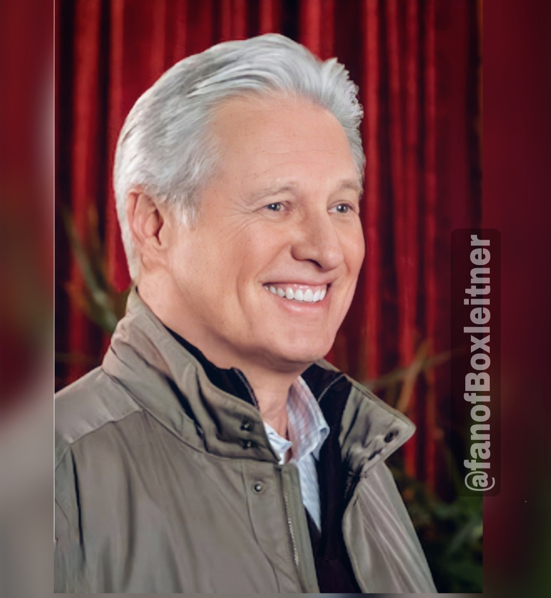 Double feature 
#MatchMakerMysteries A Fatal Romance and The Art of the Kill
tonight  Thursday May 25 starting at 7pm ET
on @hallmarkmovie 
#bruceboxleitner