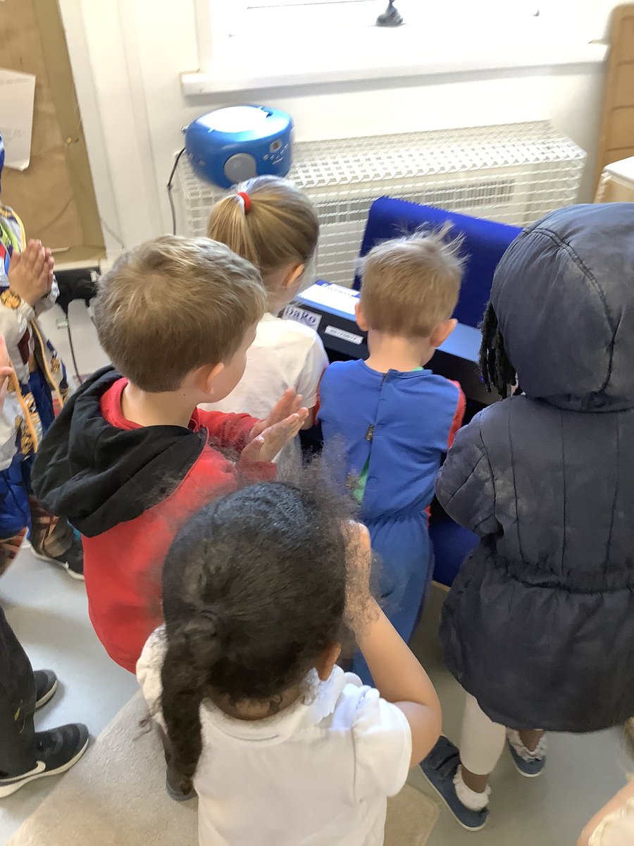 DanestoneN20's tweet photo. Thank you to the NHS for lending us the glitter bug to see the germs on our hands and help us understand the importance of hand washing. We enjoyed our walk to the doctors surgery to collect the equipment. https://t.co/5LXQM5cZAg