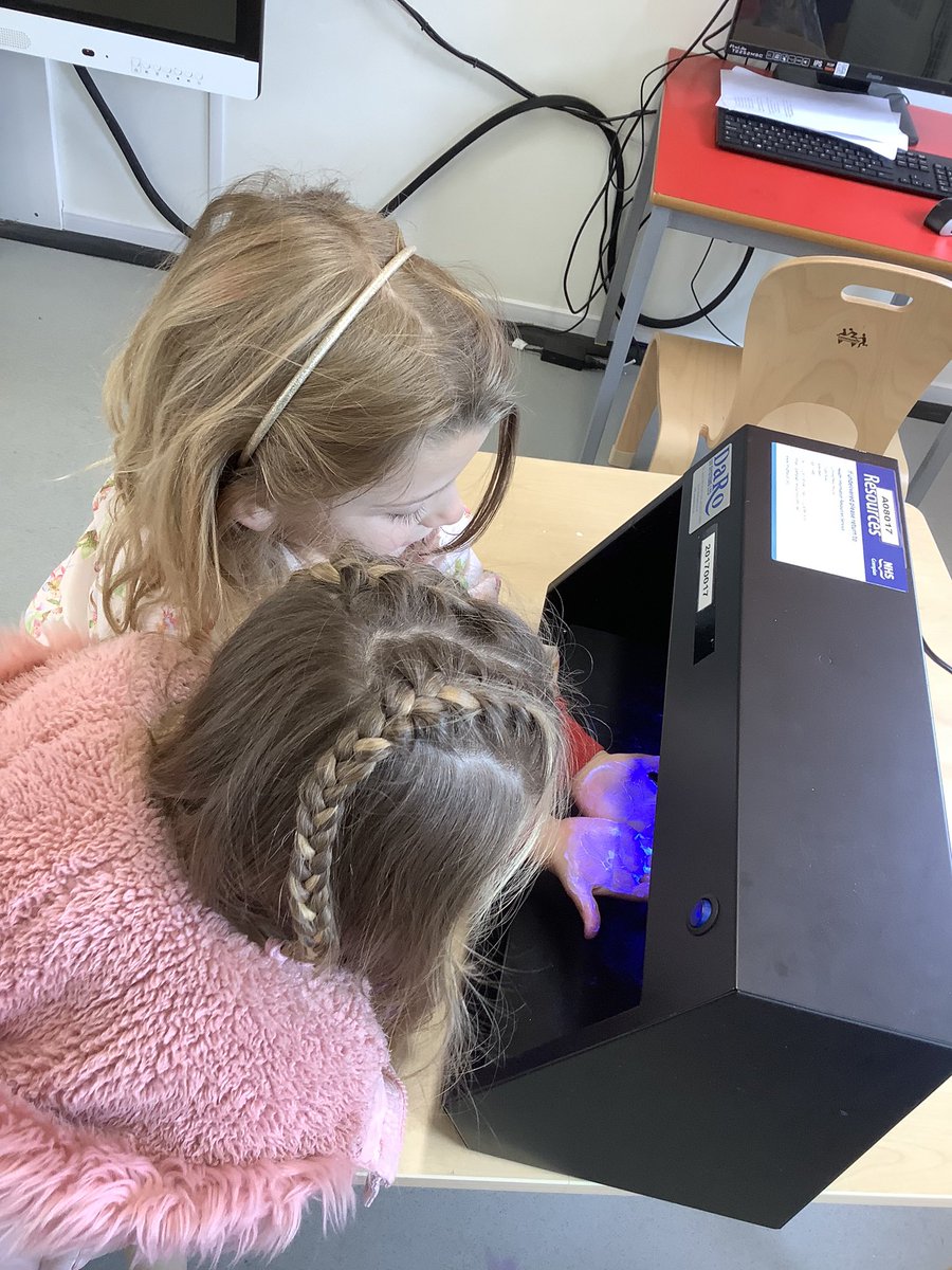 DanestoneN20's tweet photo. Thank you to the NHS for lending us the glitter bug to see the germs on our hands and help us understand the importance of hand washing. We enjoyed our walk to the doctors surgery to collect the equipment. https://t.co/5LXQM5cZAg