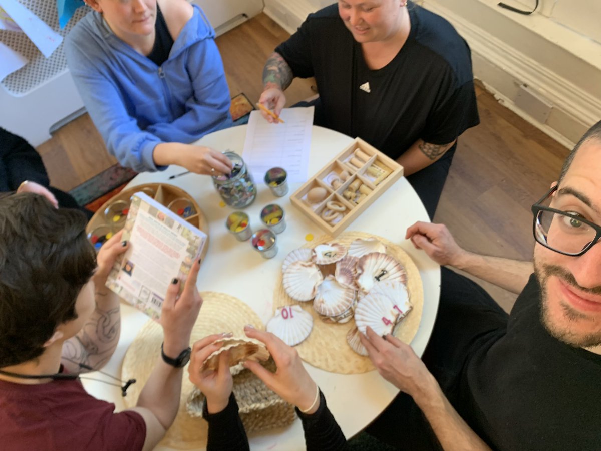 PiPtraining23's tweet photo. Fabulous training session tonight @LittleMonkeysK
Heuristic play sessions are one way that young children can explore the properties of everyday objects or cultural artifacts in a safe, supported, open-ended manner.’Shelley Auld’
#earlyyearstraining #earlyyears #looseparts https://t.co/q9tcL5zPBJ