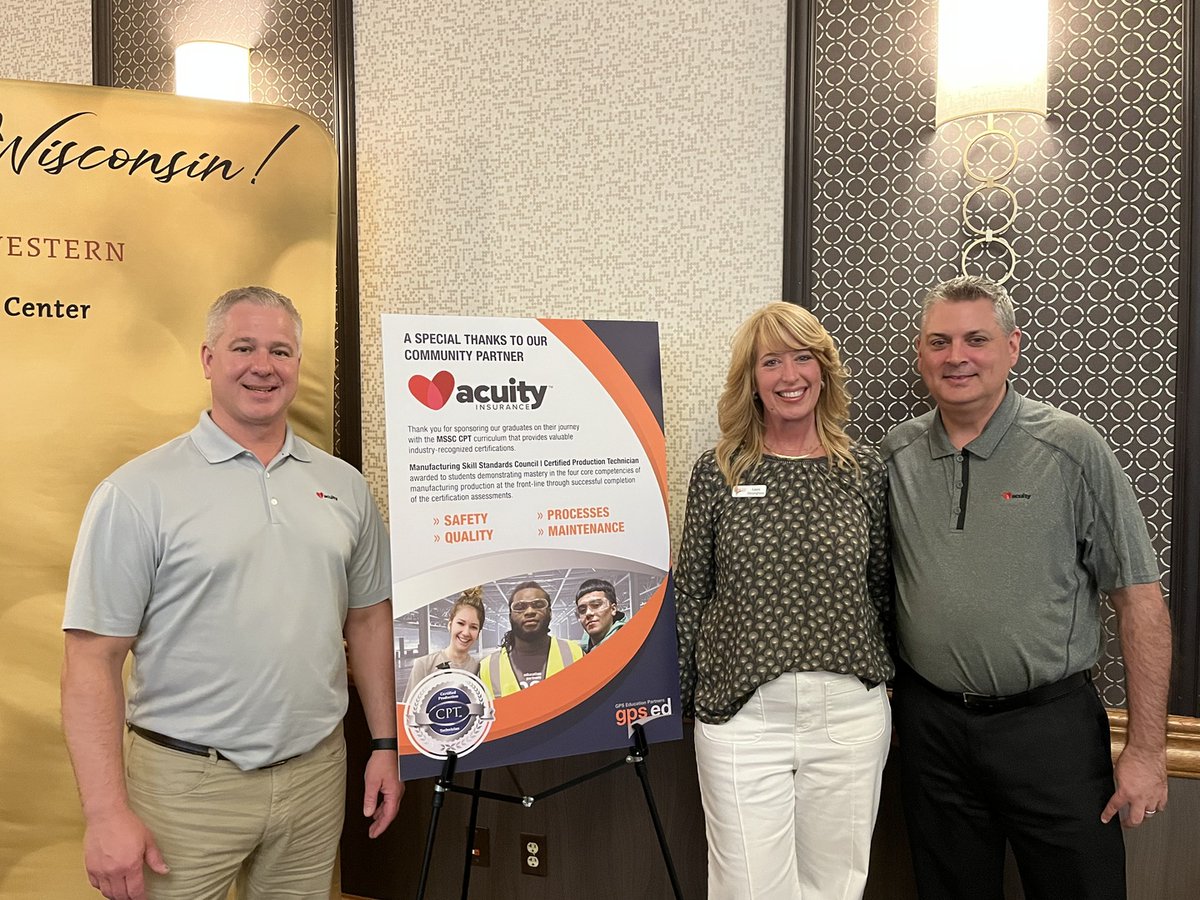 Sr. Comm. Lines Field Underwriter, Jeff Corcoran & Sr. Loss Control Rep., Chad Kaster, attended the @GPSEdPartners North Graduation this week. This event helps demonstrate our commitment to helping the mfg. ind. close the skills gap & creating a talent pipeline for the future.