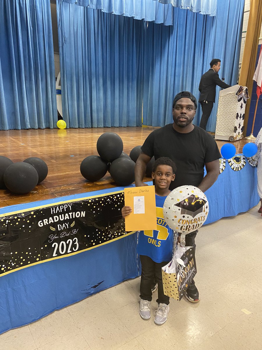 maliciousBEAUTY's tweet photo. Off To Second Grade 🎉🎓 #MostImproved #MathematicsAward #ScienceAward #ReadingAward #BlackBoyJoy #CharlesBoys 🤍 https://t.co/yiSto5GP9V