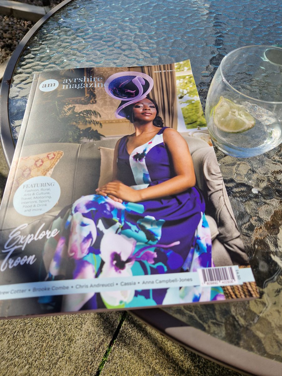 Leanne Cairns Millinery tweet media