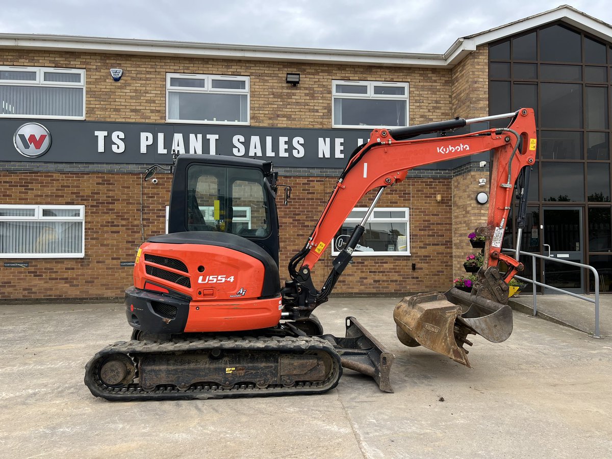 For sale: 2020 Kubota U55-4, only 1360 hours, Q-hitch &amp; 4 buckets £31500 + VAT