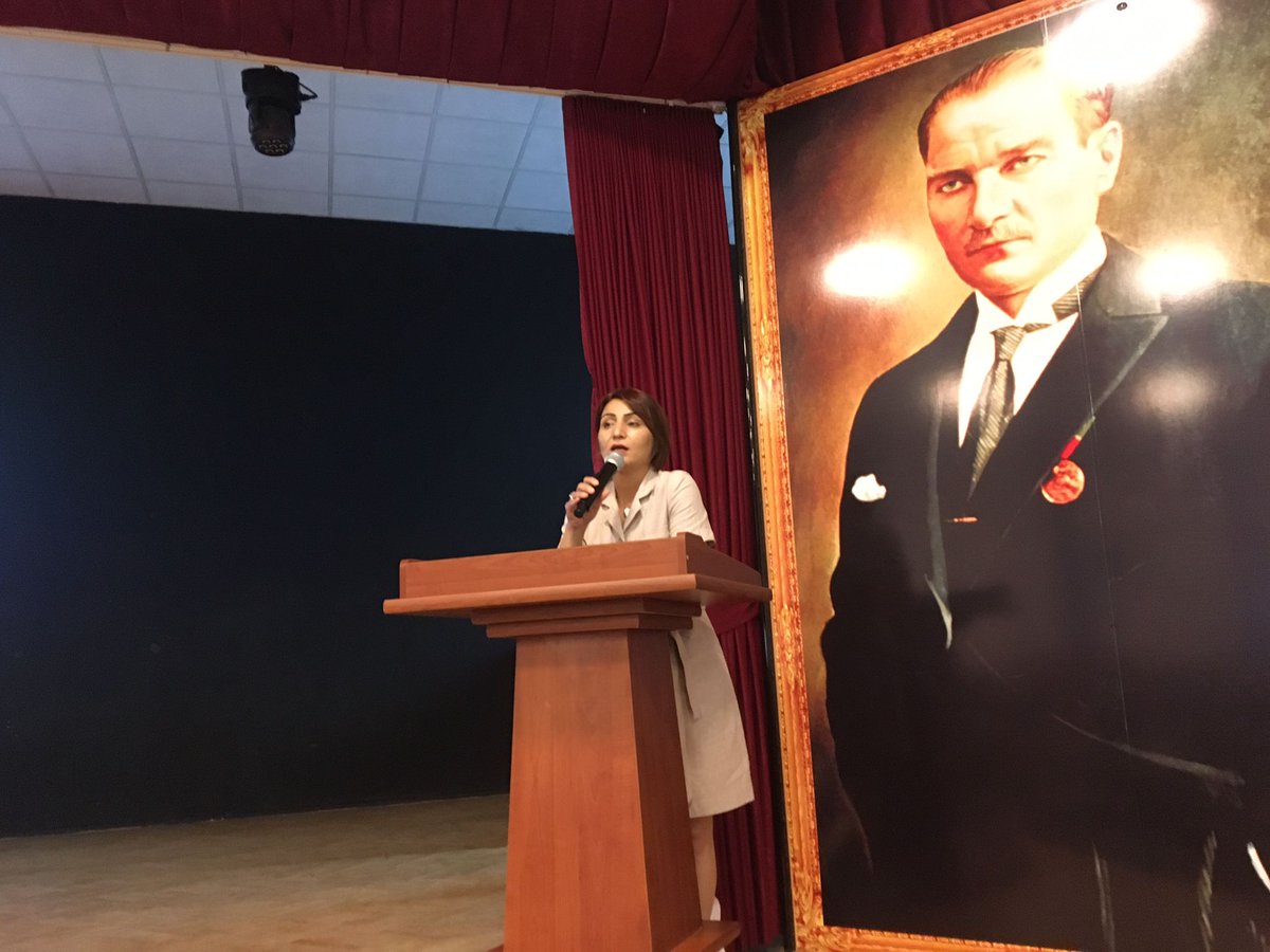 aksaraybilsem's tweet photo. Merkezimizde Aksaray Ünv. Eğitim Fakültesi Resim İş Eğitimi A.B.D. Başkanı Sayın Dr. Öğretim Üyesi Semra Kılıç KARATAY tarafından tüm öğrencilerimize yönelik "Aksaray El Sanatlarının Dünü, Bugünü, Yarını Üzerine Söyleşi ve Workshop" etkinliği yapıldı. Hocamıza teşekkür ederiz. https://t.co/Ukz1h5j2vi