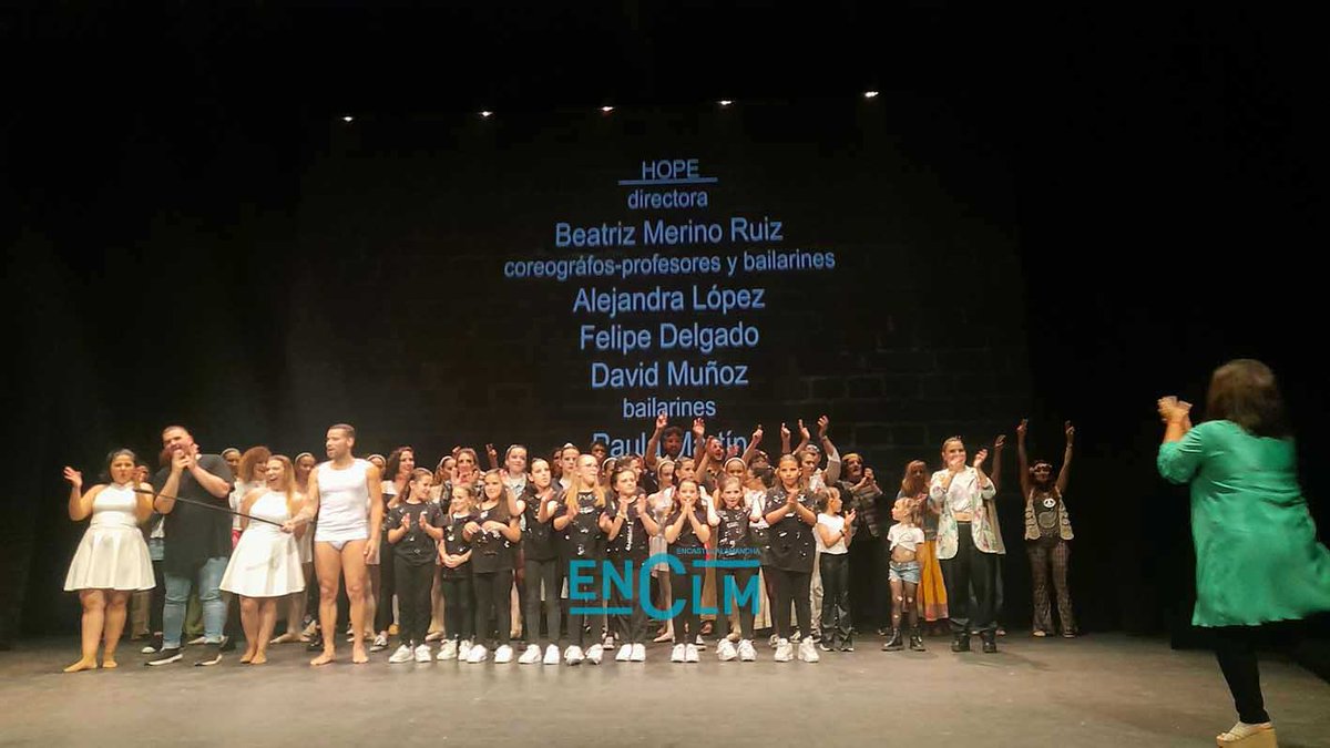 BlancaCorroto's tweet photo. Ayer en el Teatro de Rojas disfrutamos del espectáculo ‘Verso Rock’

Todo lo recaudado, a la asociación Adelante CLM para ayudar los enfermos de #ELA
Enhorabuena! 
📸 de Rebeca Arango, #ENCLM https://t.co/Ma38JcArgO