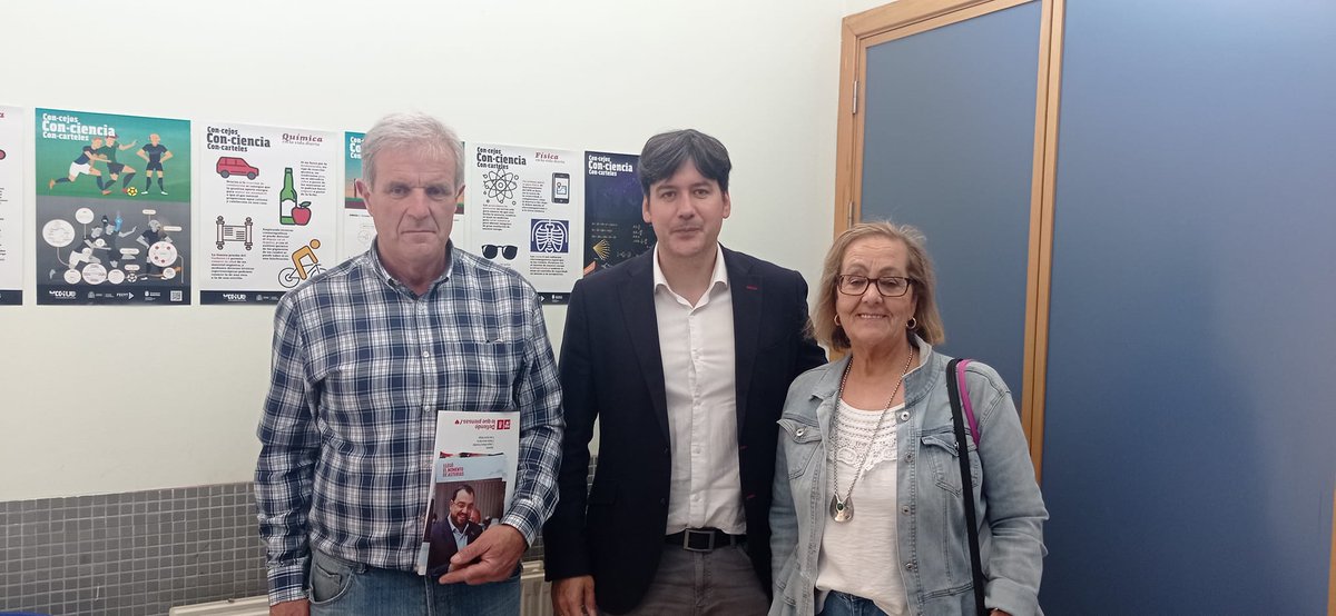 SCTAsturias's tweet photo. El consejero de Ciencia, Borja Sánchez, se ha reunido con la alcaldesa de Santo Adriano y el alcalde de Proaza para explicar los avances en conectividad. Sánchez ha visitado el centro de tratamiento de adicciones El Valle #Tuñón y el #CDTL de Proaza
🗣️https://t.co/JIVN2GA4CR https://t.co/zevMaiBu4I