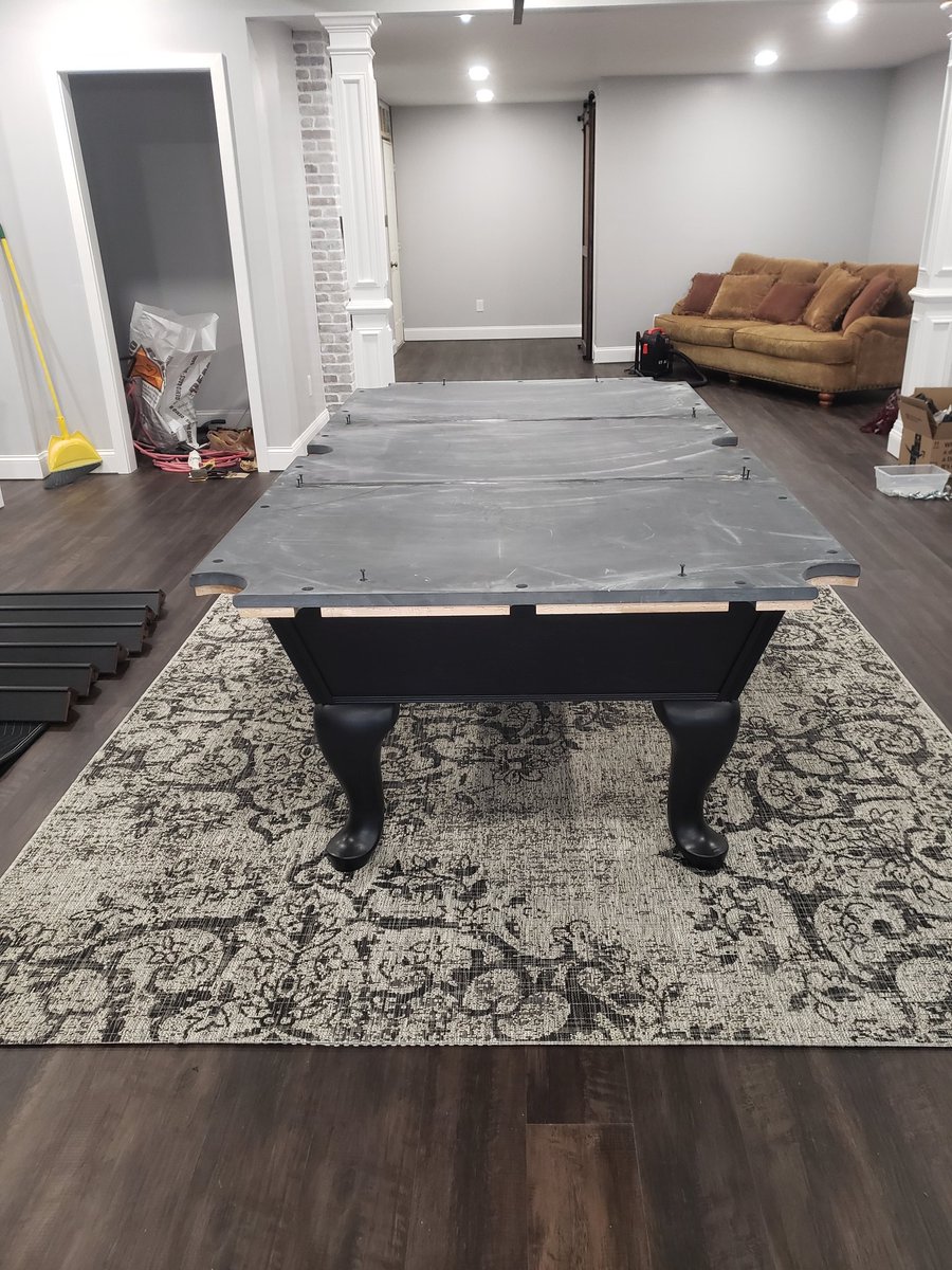 ProBilliards1's tweet photo. 8' Kasson 3pc slate #PoolTable 
New Charcoal color felt
New Cushions 
New Pockets
And New paint Job
All Professionally Installed Today In Villa Rica Ga.
#RackemUp #ThePoolTableGuy 🎱 https://t.co/zsqANeLOEK
