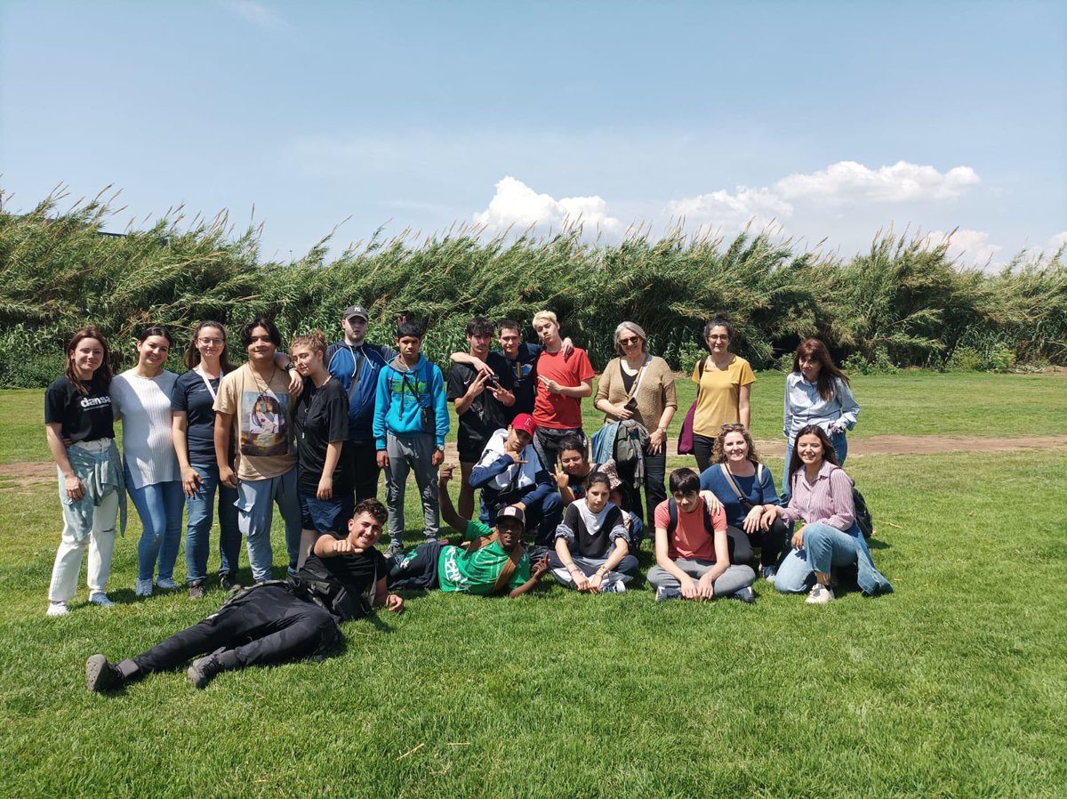 rubioituduri's tweet photo. Ahir va tenir lloc una trobada entre alumnes dels IFE - ACAEV de @rubioituduri i de @castellsantfoix. Tots ells formaran part el curs vinent del nou Institut de Sostenibilitat i Medi Ambient de Barcelona. #ISMAB Ha estat un bon primer contacte! #IFE #FP @consorciedubcn https://t.co/OEeKshNNrr