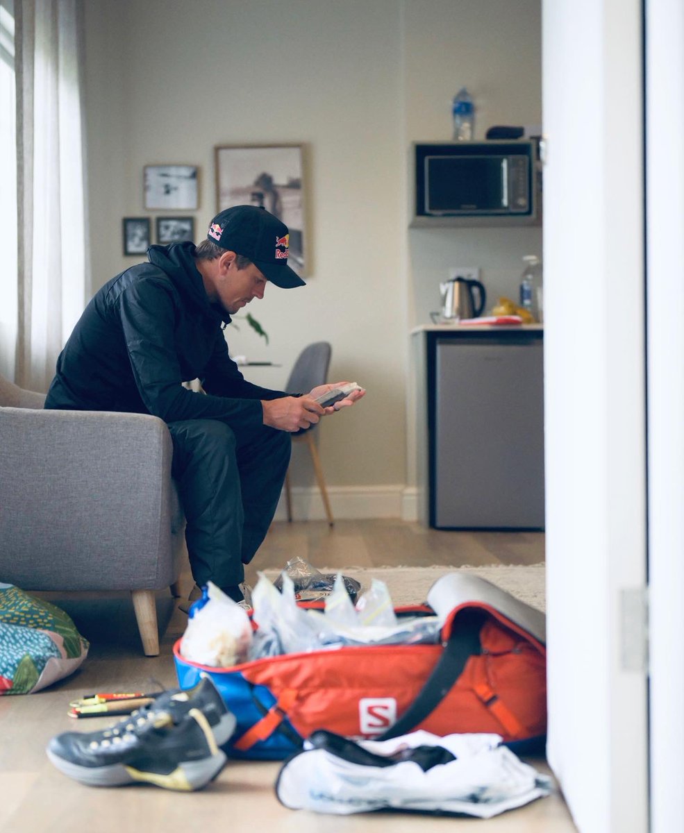 Ryan Sandes tweet media