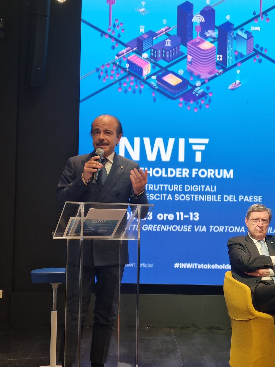 supermik14's tweet photo. Bellissimo confronto con tanti #stakeholder!
Grazie x i contributi:
 @AlessioButti_ @InnovazioneGov
#Giovannini @ASviSItalia @Laura_Cavatorta @SimoGiordani @socialcivita @LivioGigliuto @IstitutoPiepoli #DiegoGalli @INWIT_Official

➡️ https://t.co/ytENdLG5og
#INWITStakeholderForum https://t.co/ZlEBc0N7cb