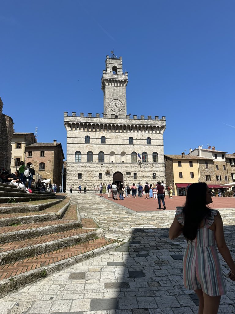 amywupton's tweet photo. #USACounselinginItaly  has had a full
Day at Montepulciano and Pienza. Tuscany is awe inspiring @usa_studyabroad @USACEPS @SchoolcounUsa https://t.co/616lKRVmDQ