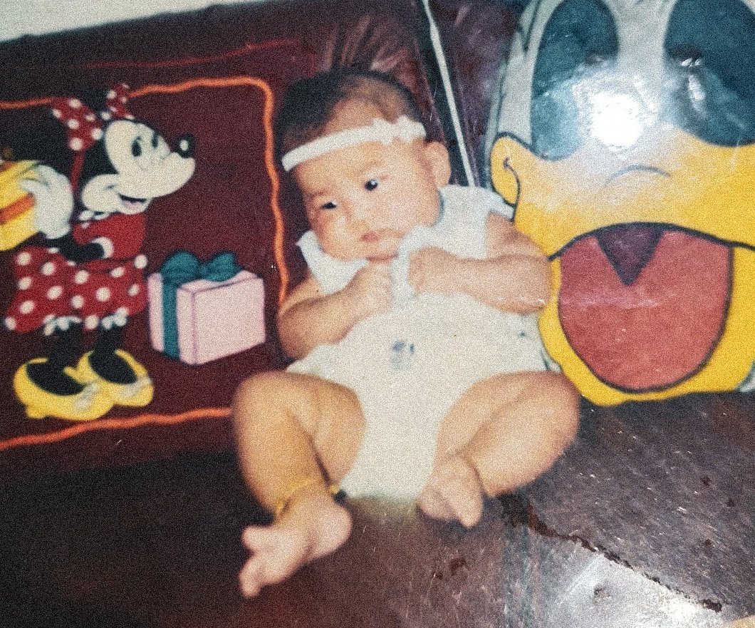 Joining #rvsd #reveluvselcaday with baby pics instead. Me and Seulgi are pipi tumpah besties. 🤝🏻