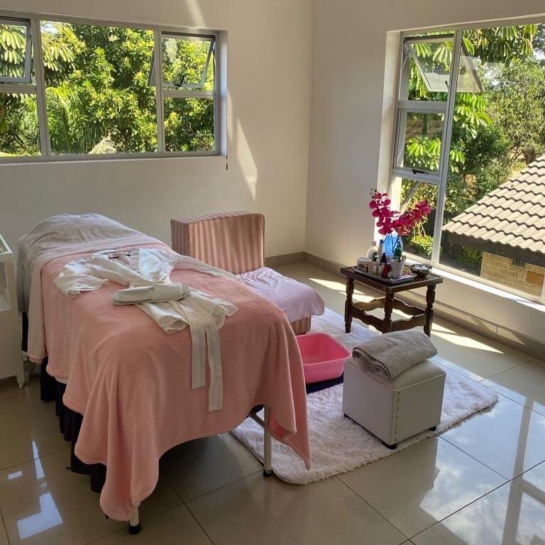 gracebeautychic's tweet photo. When last did you visit the spa? 

#spalover #beautybloger #spa #wellness #gracebeautychic https://t.co/zEzDTZzhFD