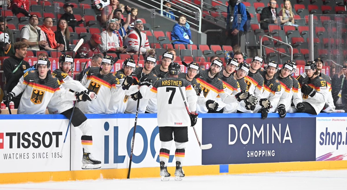 JAAAAAAAAAAAA! HALBFINALE!!
JOB IN RIGA ERLEDIGT. ✅ TAMPERE WIR KOMMEN WIEDER!!! ✈️

#deb #nationalmannschaft #IIHFWorlds #SUIGER