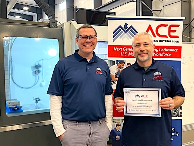 AmerCuttingEdge's tweet image. Meet Elliott Gefellers, ACE Instructor at Greene Technology Center in Greenville, TN. Elliott is looking forward to working with high school students starting June 5. Congrats, Elliott! #BeACE AmericasCuttingEdge.org to start your journey!
@TCAT with GTC
linkedin.com/feed/update/ur…